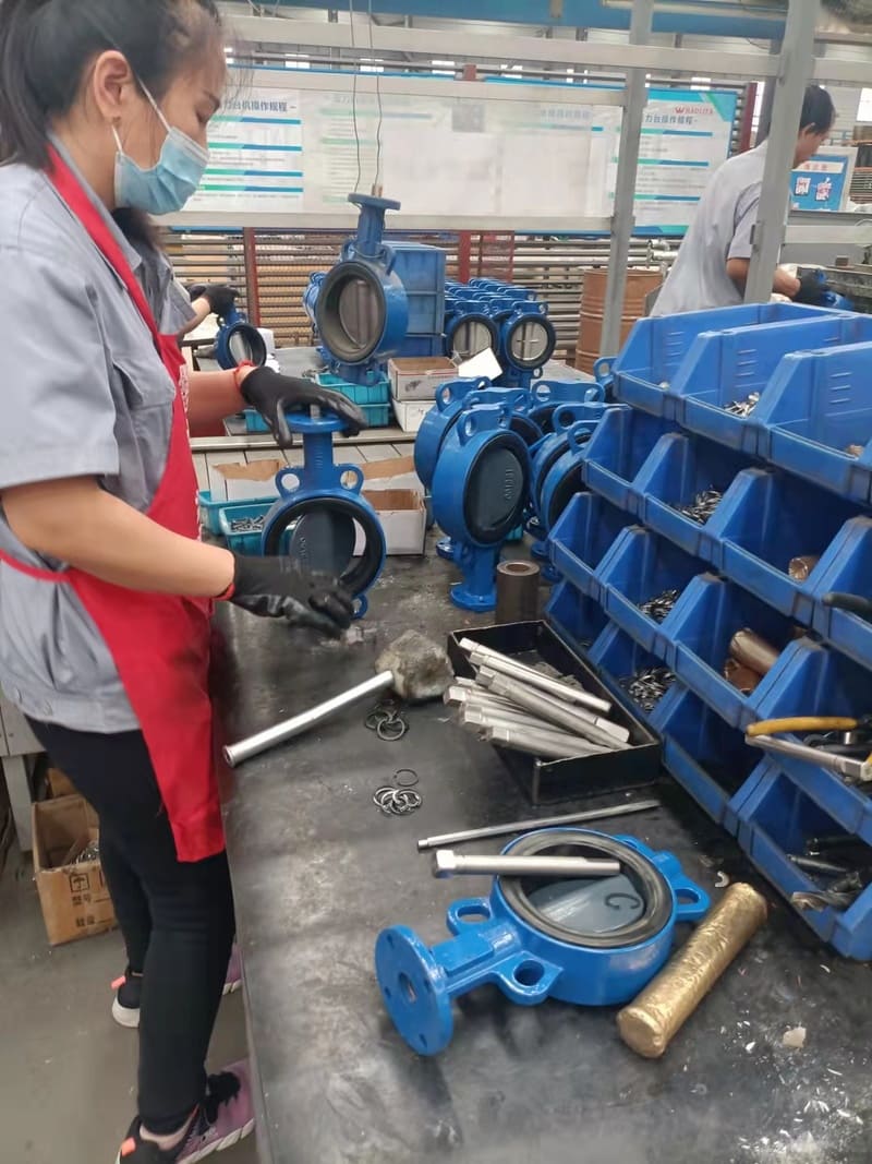 What are the special requirements for valve stem selection?