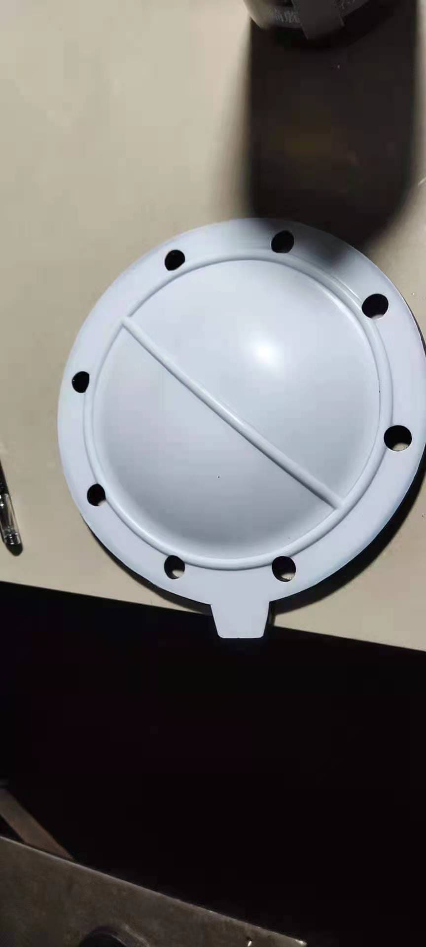 Temperature range indicator for industrial valve diaphragms