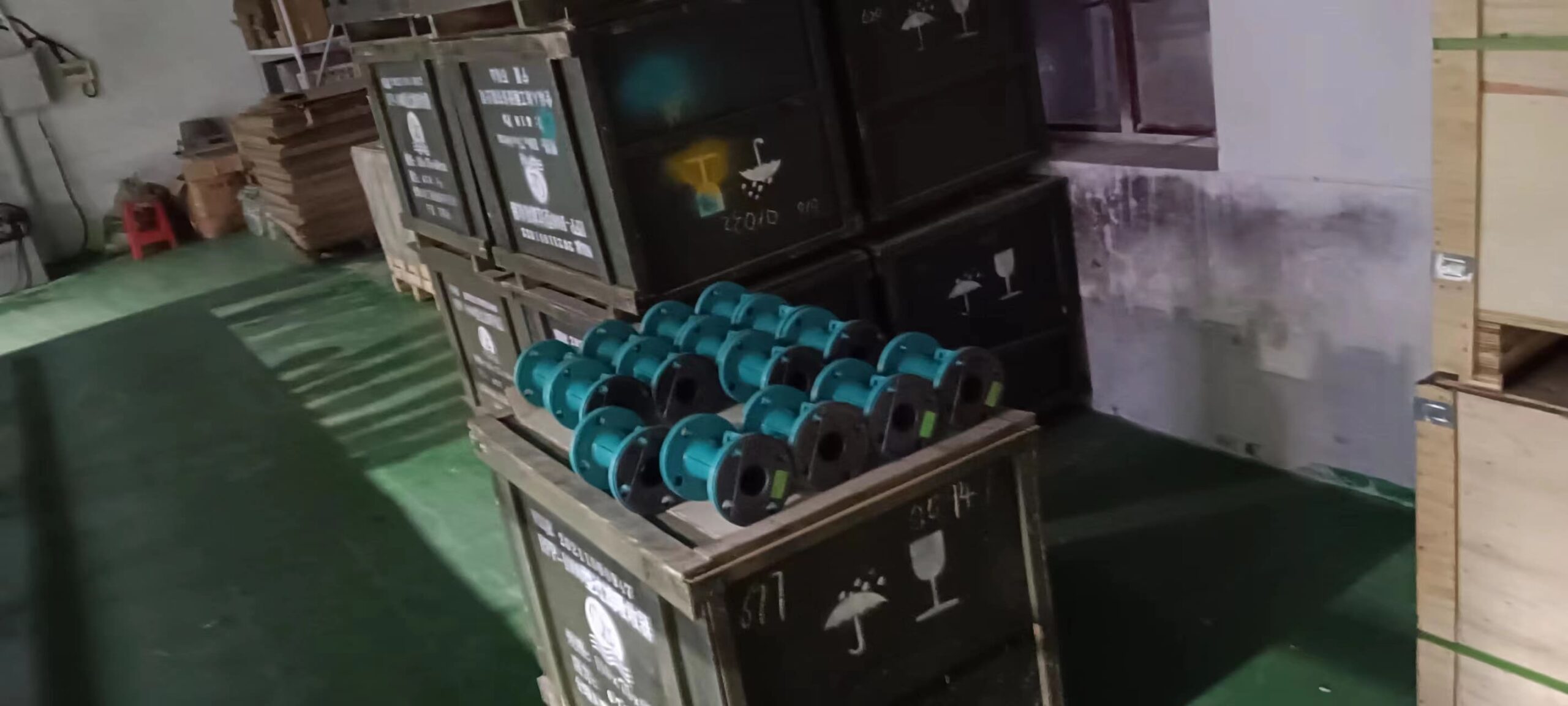 A diagram showing fluid flow through a correctly sized valve