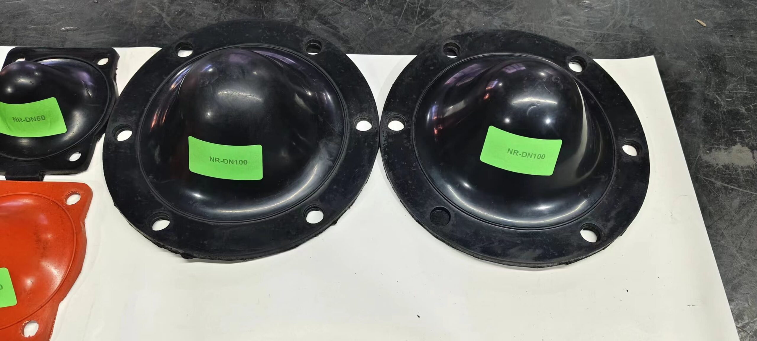 Warning sign for chemical incompatibility